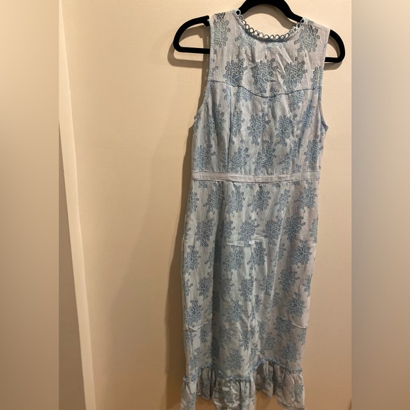 mi ami, Sz Med, Light Blue, Floral Lace Dress - Picture 8 of 9
